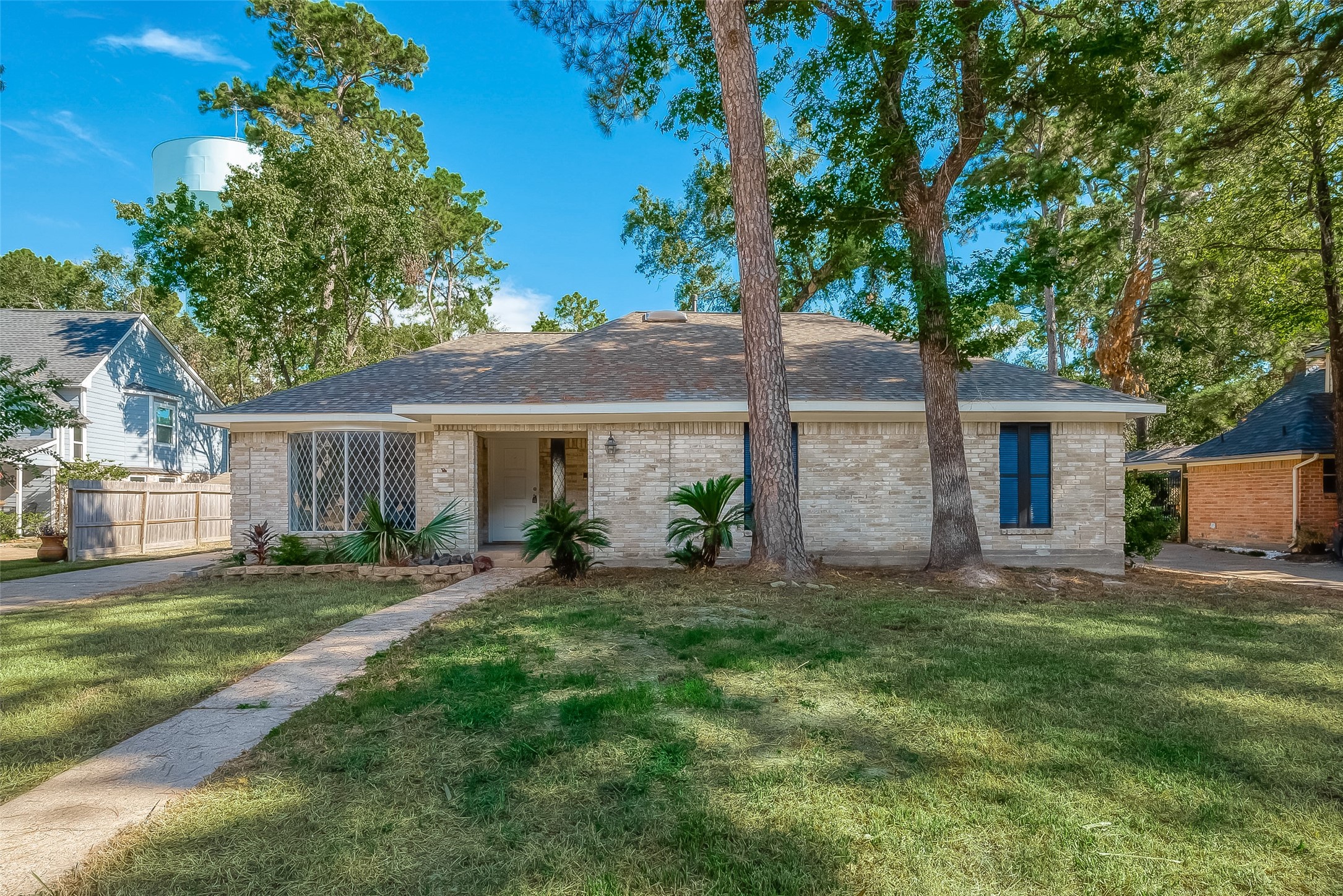 1915 Pine River Drive Kingwood TX 77339