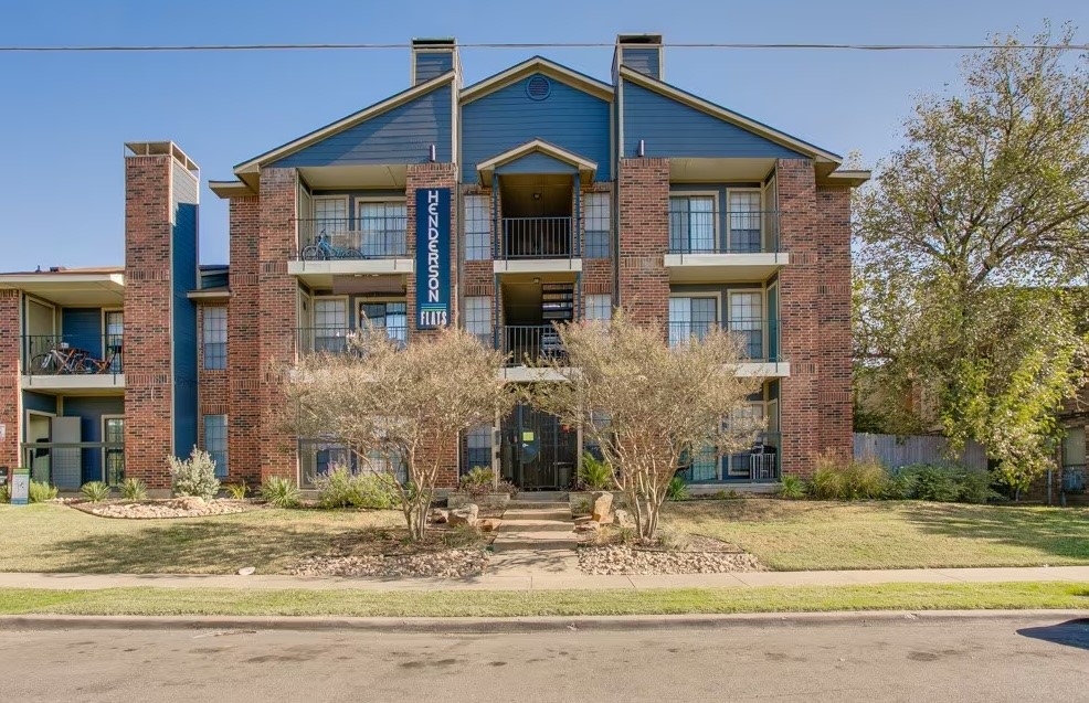 1820 N Garrett Avenue Dallas TX 75206
