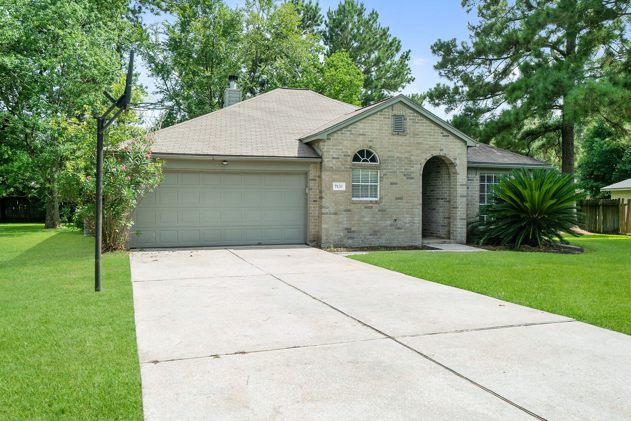 7131 Woodland Oaks Magnolia TX 77354