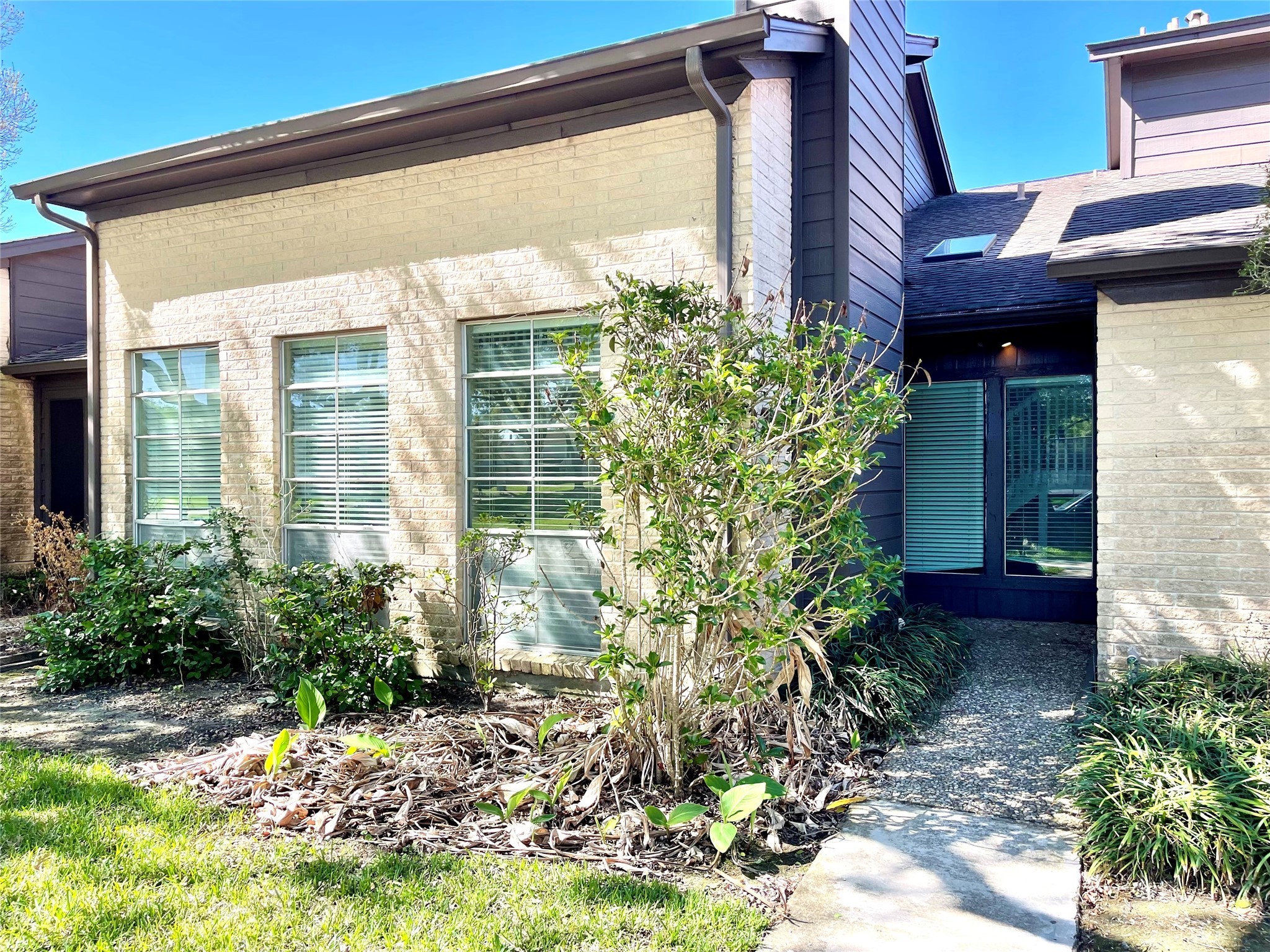 2105 Broadlawn Drive Houston TX 77058