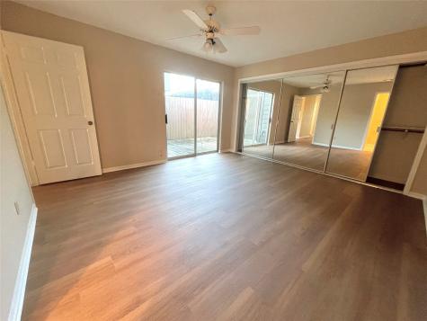 2105 Broadlawn Drive Houston TX 77058