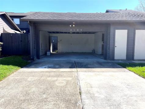 2105 Broadlawn Drive Houston TX 77058