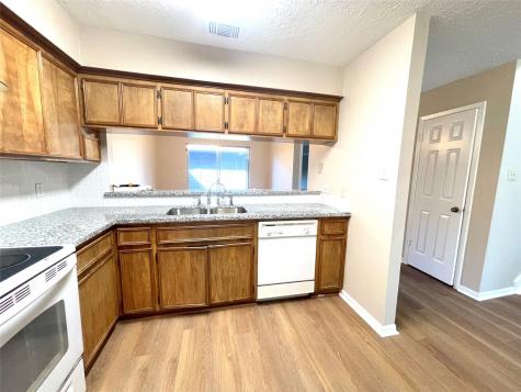 2105 Broadlawn Drive Houston TX 77058