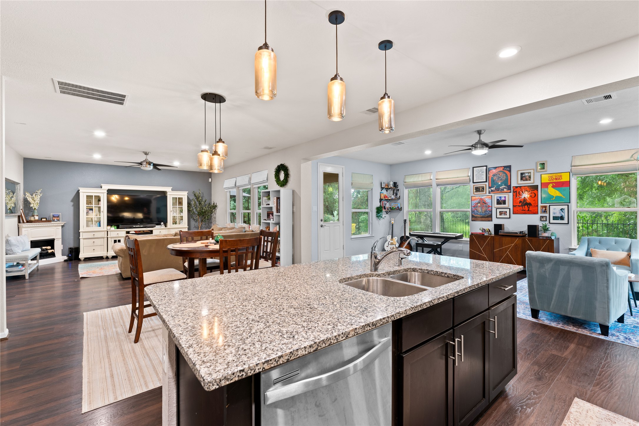 1942 Elkington Circle Conroe TX 77304