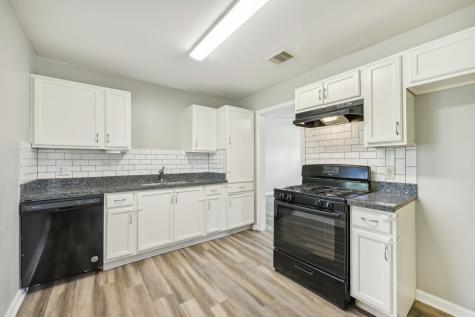 1109 San Felipe Street Angleton TX 77515