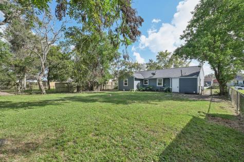 1109 San Felipe Street Angleton TX 77515