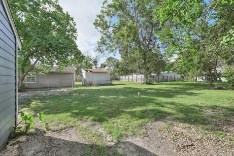 1109 San Felipe Street Angleton TX 77515