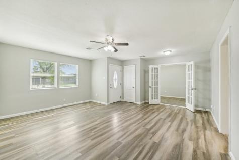 1109 San Felipe Street Angleton TX 77515