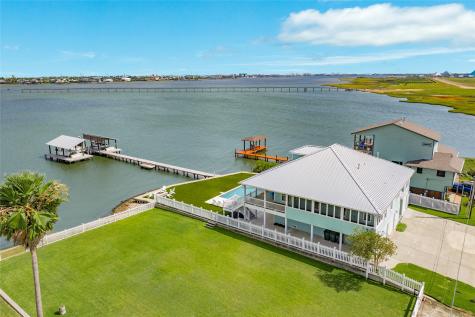 9680 Airways Lane Galveston TX 77554
