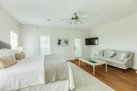 9680 Airways Lane Galveston TX 77554
