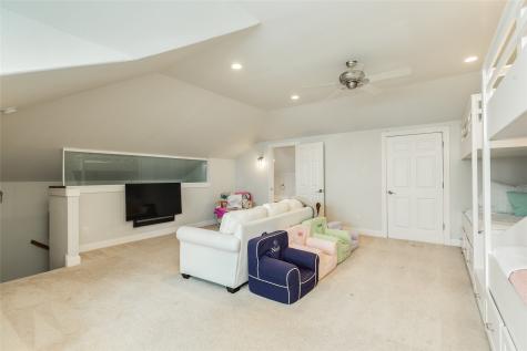9680 Airways Lane Galveston TX 77554