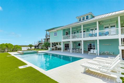 9680 Airways Lane Galveston TX 77554