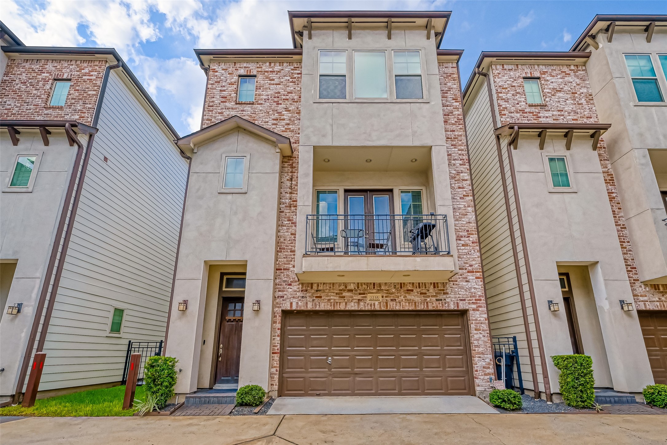 2235 Chenevert Street Houston TX 77003