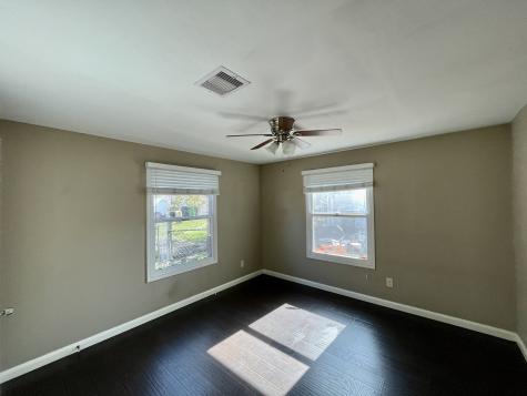 206 Frawley Street Houston TX 77009