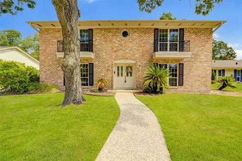 319 Shadow Creek Drive El Lago TX 77586