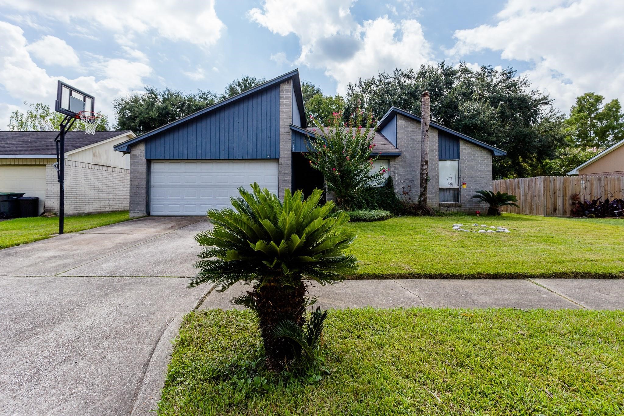 3014 Windemere Drive Pearland TX 77584
