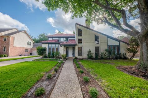 1035 Trapper Hill Drive Houston TX 77077
