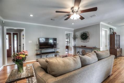 6222 Lindyann Lane Houston TX 77008