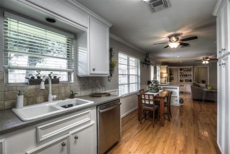 6222 Lindyann Lane Houston TX 77008