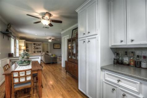 6222 Lindyann Lane Houston TX 77008