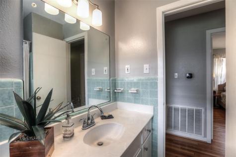 6222 Lindyann Lane Houston TX 77008