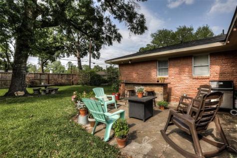6222 Lindyann Lane Houston TX 77008
