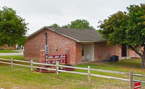 2300 Alamo Street Zapata TX 78076