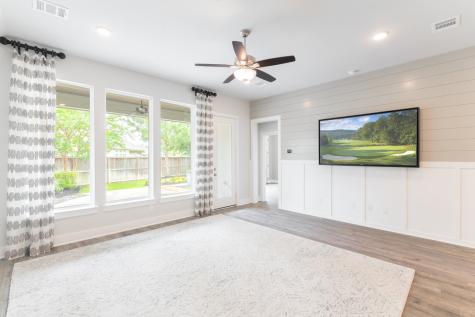 426 Lake Day Drive Conroe TX 77304