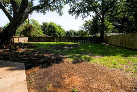 1219 Crestmont Street Wharton TX 77488
