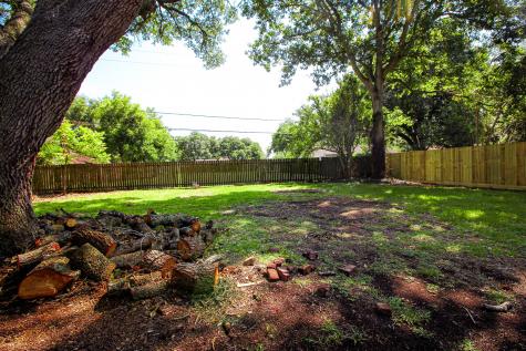 1219 Crestmont Street Wharton TX 77488
