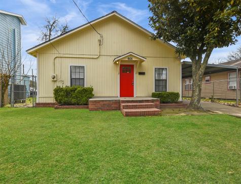 605 W Cleveland Street Baytown TX 77520