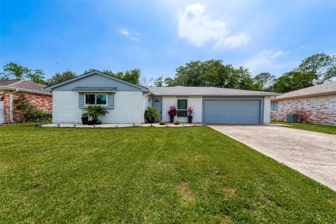 16614 Forest Bend Avenue Friendswood TX 77546