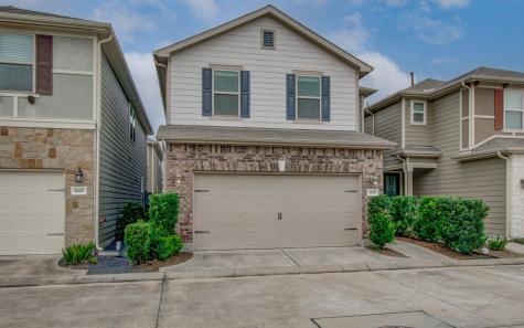 1849 Commons Glen Drive Houston TX 77080