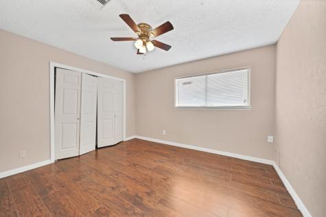 339 Evanston Street Houston TX 77015