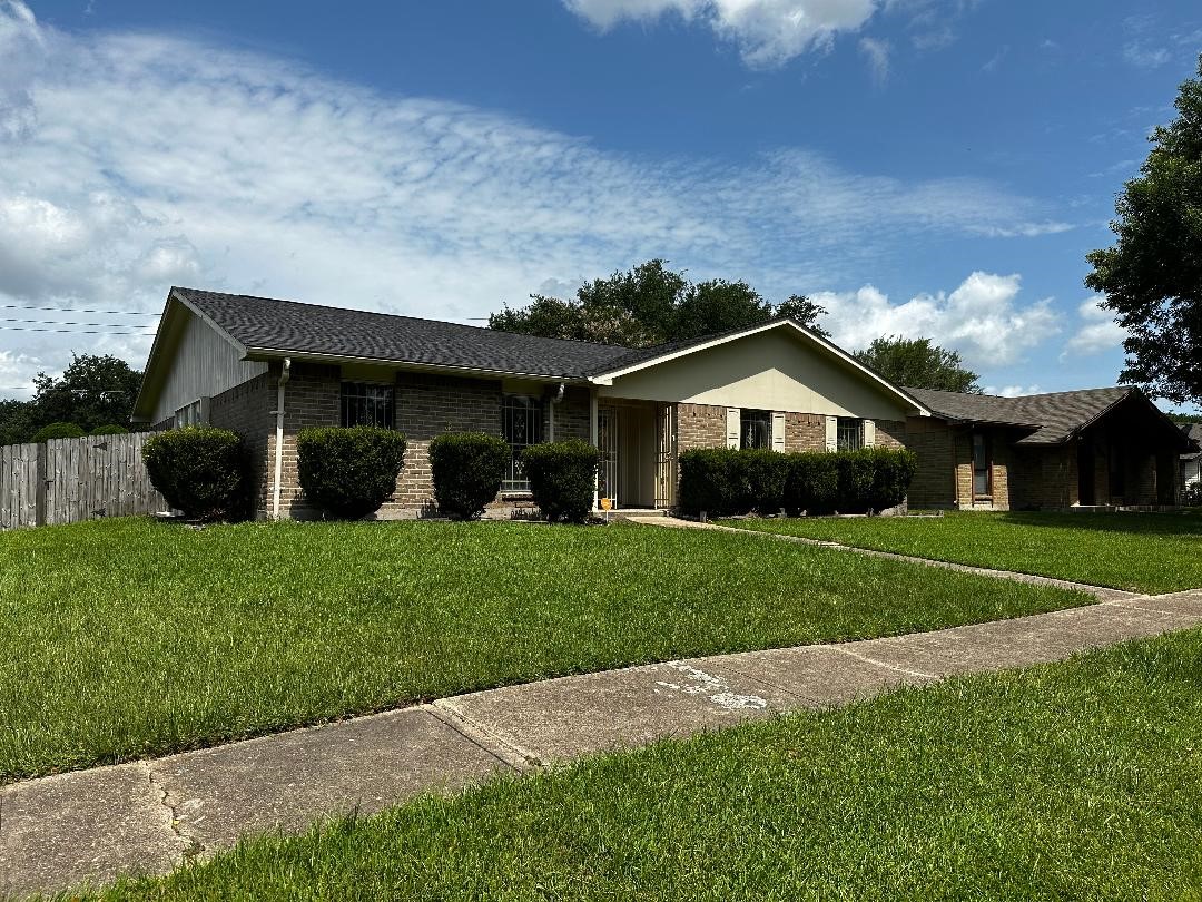 5703 Mid Pines Street Houston TX 77049