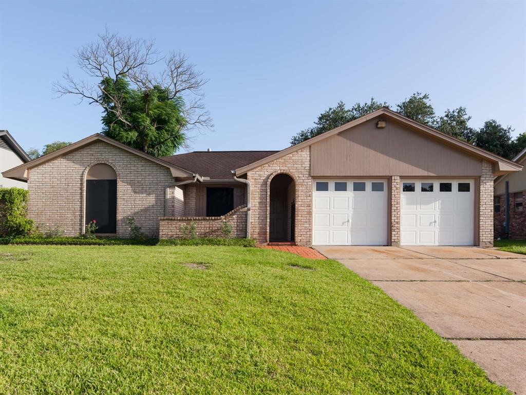 2103 Yorktown Court N League City TX 77573