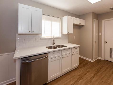 2103 Yorktown Court N League City TX 77573