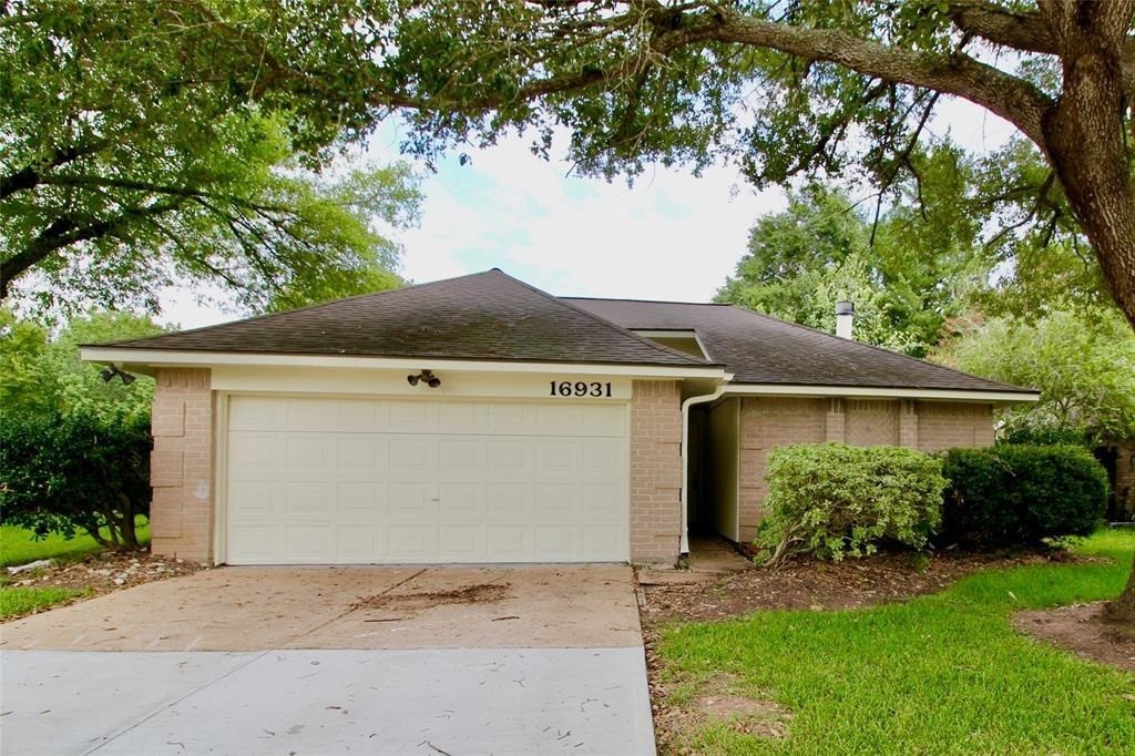 16931 Enchanted Circle E Sugar Land TX 77498