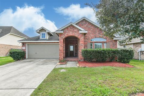 1077 Lasso Court Alvin TX 77511