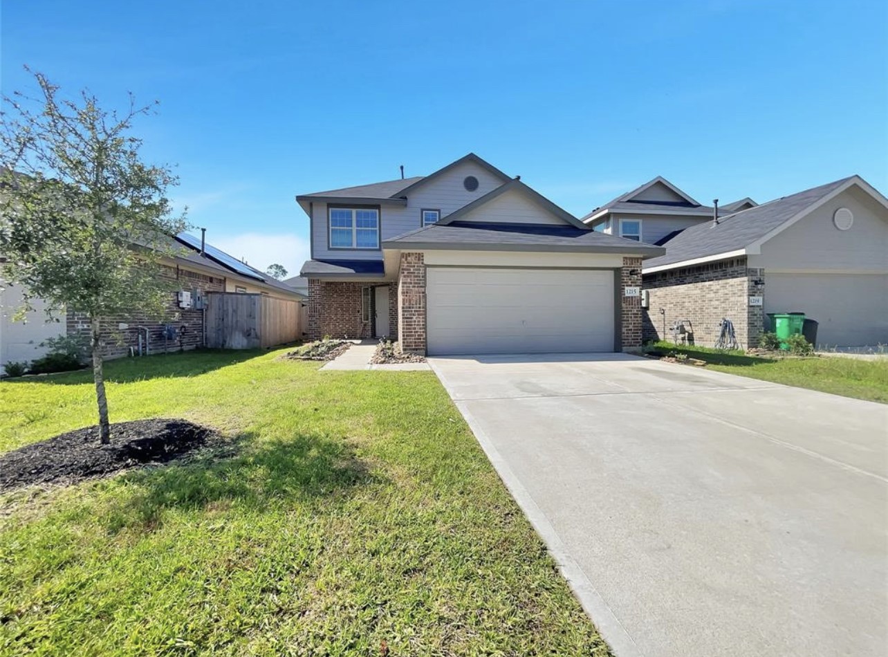 1215 Blue Hazel Court Pinehurst TX 77362
