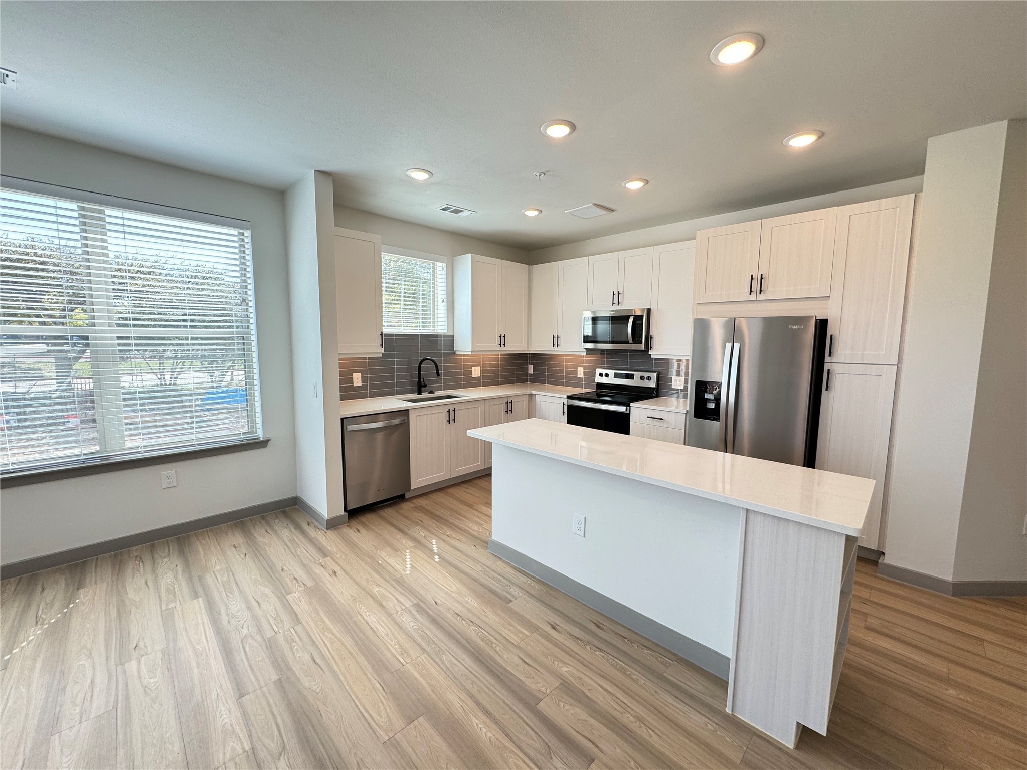 11604 Stonehollow Drive B8.116 Austin TX 78758