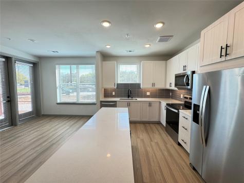11604 Stonehollow Drive B8.116 Austin TX 78758
