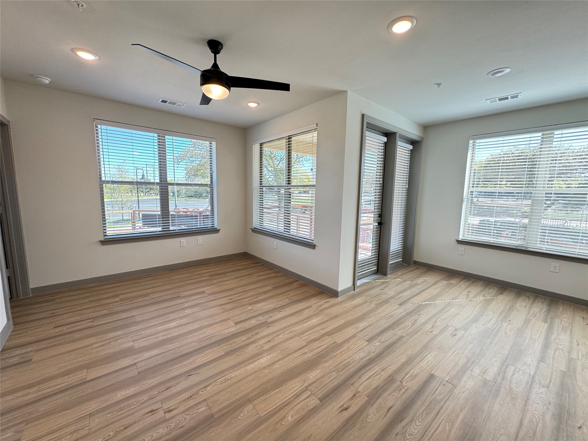 11604 Stonehollow Drive B8.116 Austin TX 78758