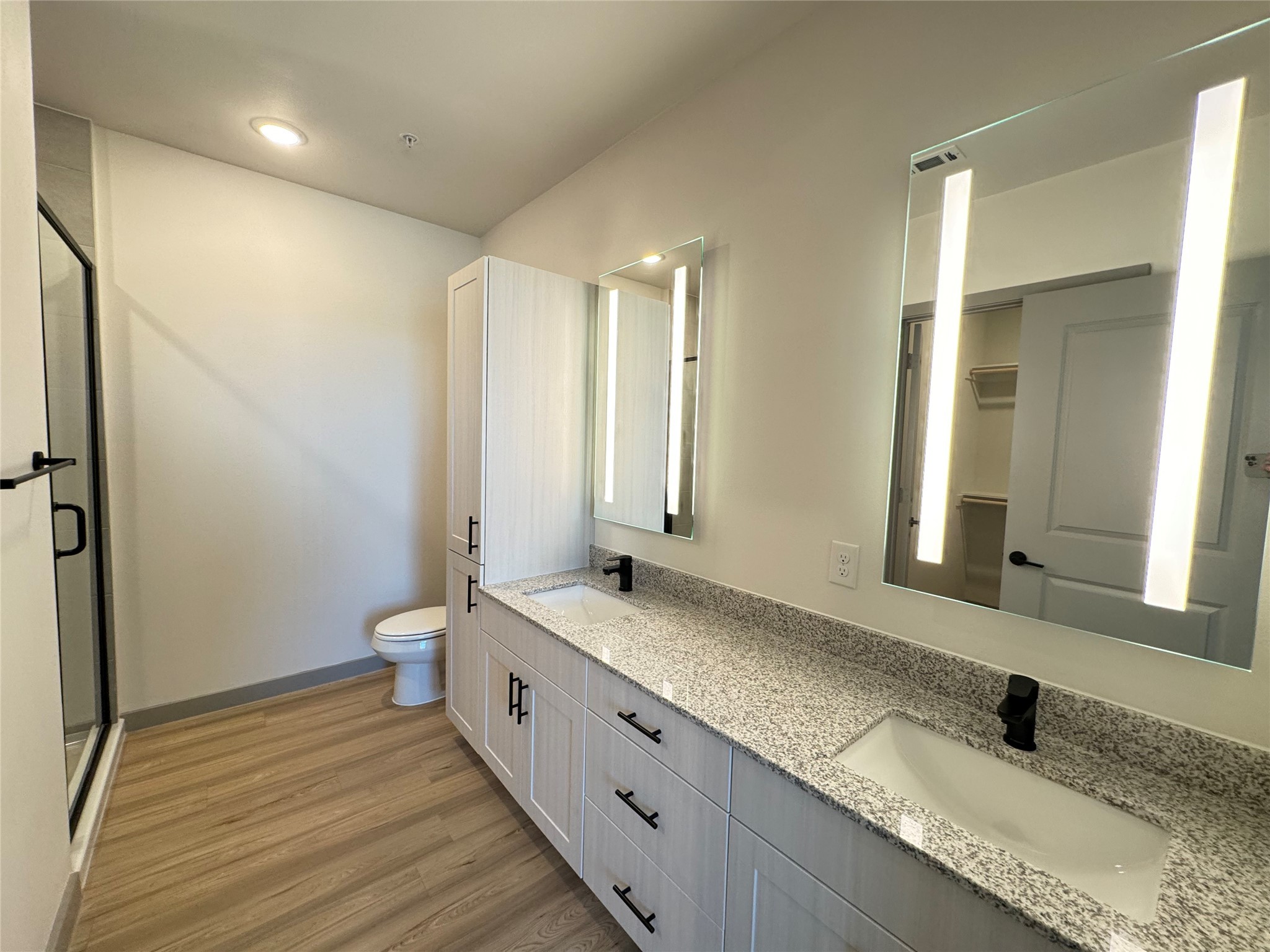 11604 Stonehollow Drive B8.116 Austin TX 78758