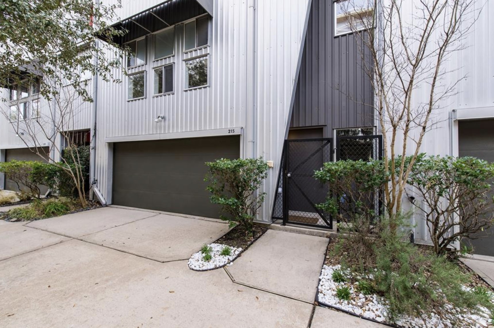 215 W Gray Street Houston TX 77019