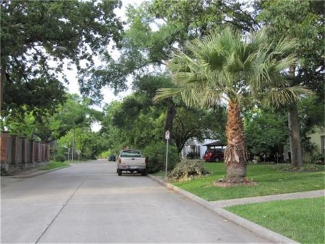 4615 University Oaks 1/2 Houston TX 77004