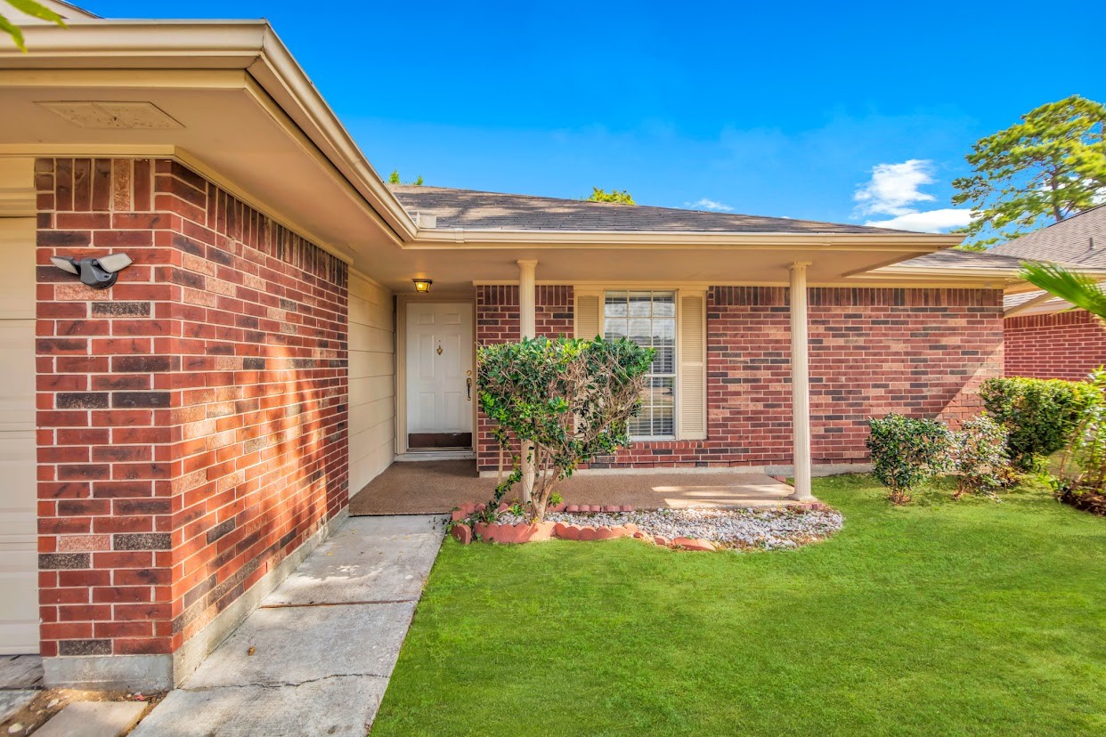 7918 Woodland Oaks Court Houston TX 77040