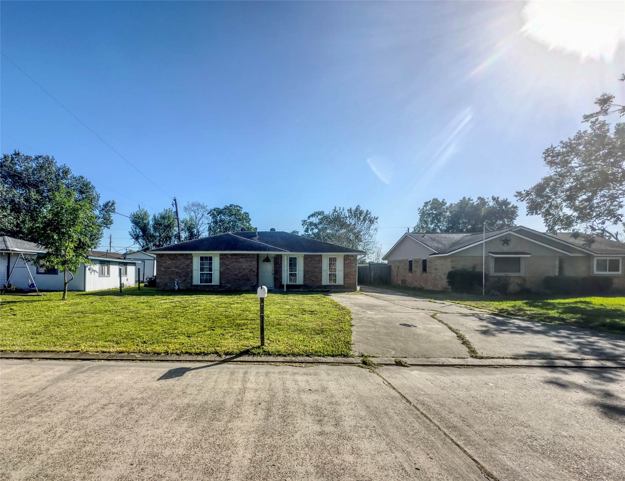 1325 Northbrook Drive Angleton TX 77515