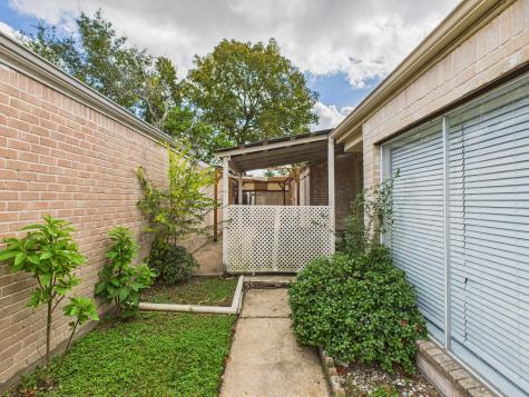 7611 Hopewell Lane Houston TX 77071
