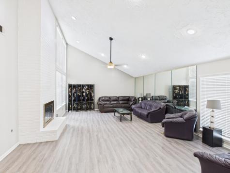 7611 Hopewell Lane Houston TX 77071